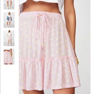 New Cotton On penny tiered mini skirt daisy orchid L